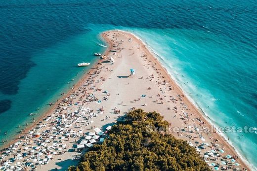 Villa a Brac, Split-Dalmatia