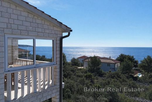 Willa w Rogoznica, Rogoznica Općina