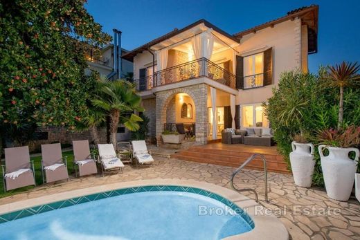 Villa in Umag, Grad Umag