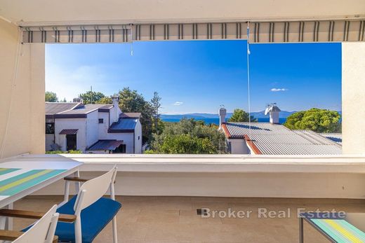 Villa en Krk, Grad Krk