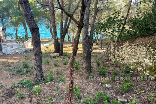 Loft en Ugljan, Preko