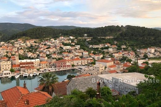 Villa in Brac, Split-Dalmatia