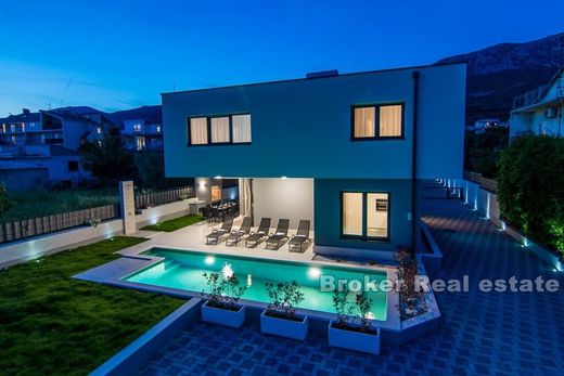 Βίλα σε Kaštel Sućurac, Kaštela