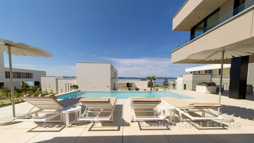 Villa en Ugljan, Preko