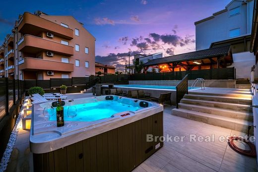 Villa à Čiovo, Grad Trogir