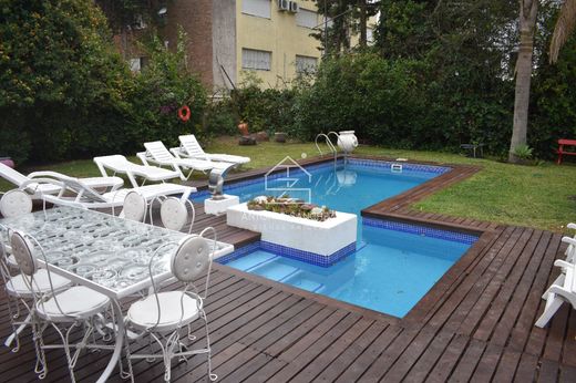Dom jednorodzinny w Punta del Este, Punta Del Este