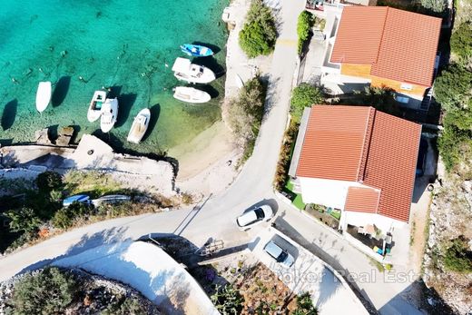 Villa a Rogoznica, Rogoznica Općina