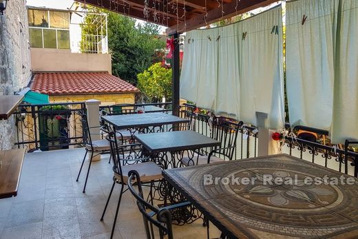 Villa Split, Grad Split