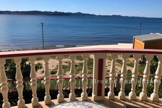 Вилла, Задар, Zadar