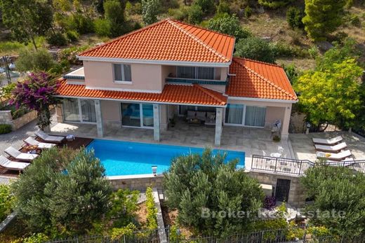 Villa in Omiš, Grad Omiš