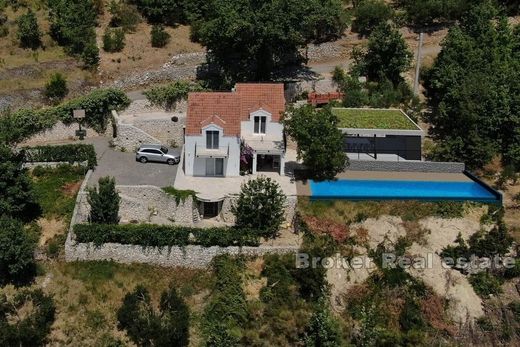 Villa in Omiš, Grad Omiš