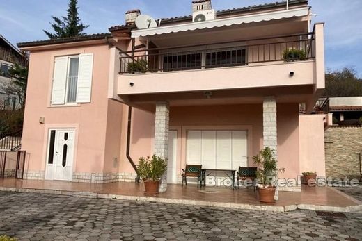 Villa - Rijeka, Primorsko-Goranska