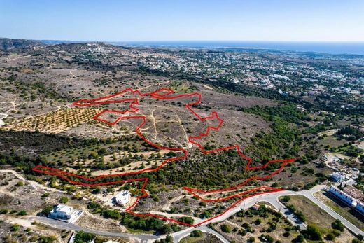 Land for sale in Anavargos