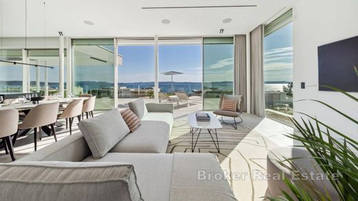 Villa en Ugljan, Preko