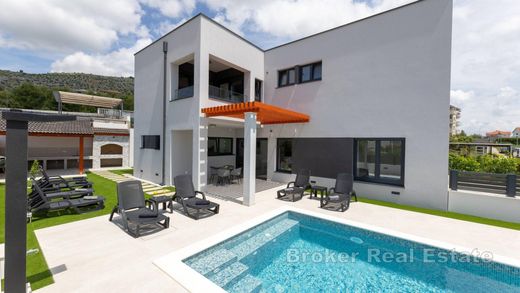 Villa in Trogir, Grad Trogir