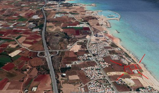 Land for sale in Ayia Thekla