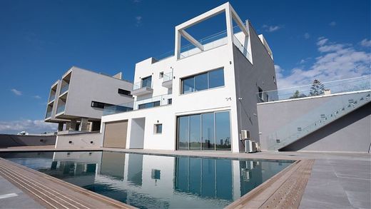 Villa in Ágios Athanásios, Limassol District