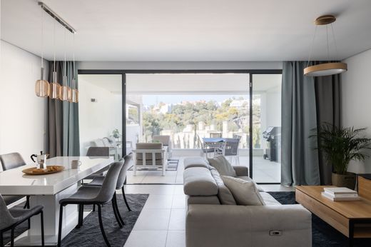 Piso / Apartamento en Urbanización Marbella Este, Málaga