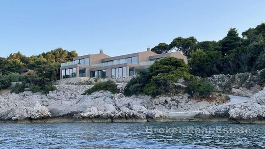 ドゥブロヴニク, Grad Dubrovnikのヴィラ