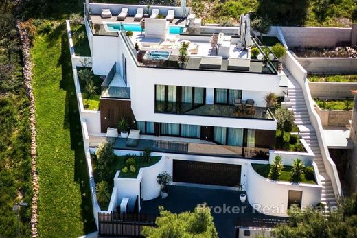 Villa en Trogir, Grad Trogir