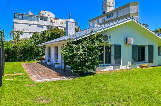 Detached House in Punta del Este, Punta Del Este
