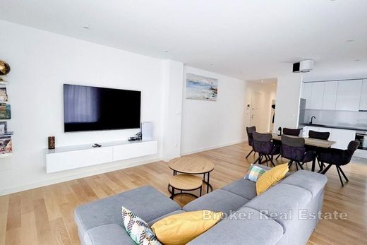 Apartment / Etagenwohnung in Split, Grad Split