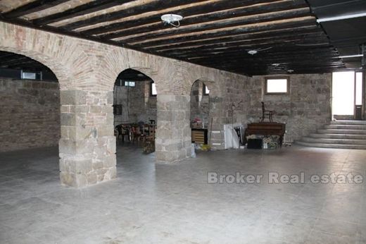 Офис, Сплит, Grad Split