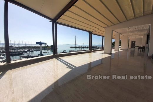 Büro in Split, Grad Split