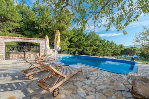 Villa Brac, Split-Dalmatia