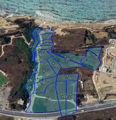 Land for sale in Chlórakas