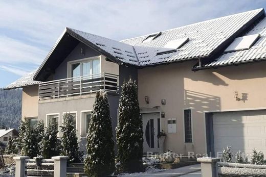 Villa - Rijeka, Primorsko-Goranska