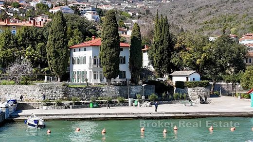 Villa for sale in Opatija
