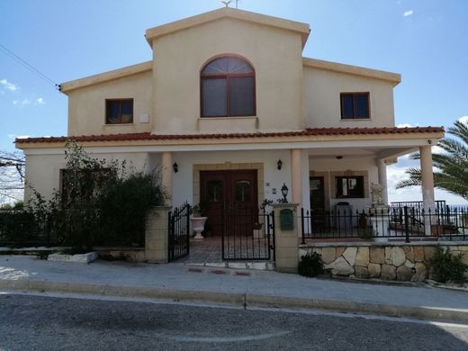 Villa for sale in Geroskípou (quarter)