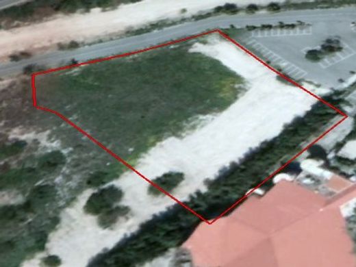 Land for sale in Moni