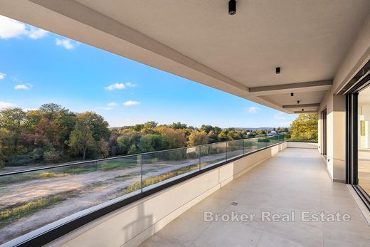 Piso / Apartamento en Poreč, Kutjevo