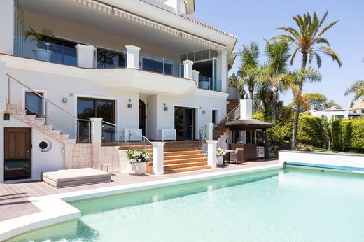 Villa a Marbella Del Este, Málaga