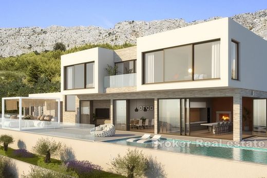 Villa Omiš, Grad Omiš