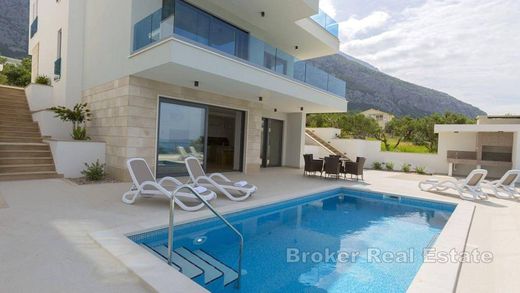 Makarska, Town of Makarskaのヴィラ