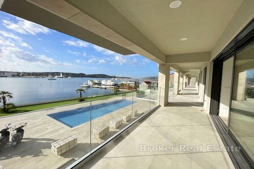 Piso / Apartamento en Trogir, Grad Trogir