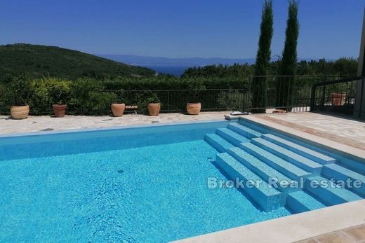 Villa for sale in Opatija
