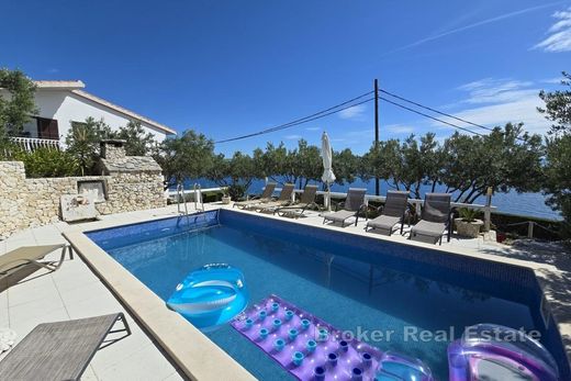 Villa in Omiš, Grad Omiš