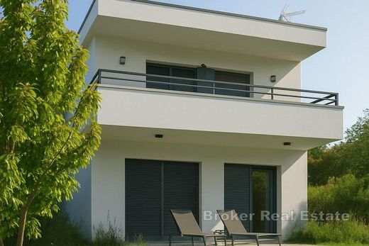 Villa en Omiš, Grad Omiš