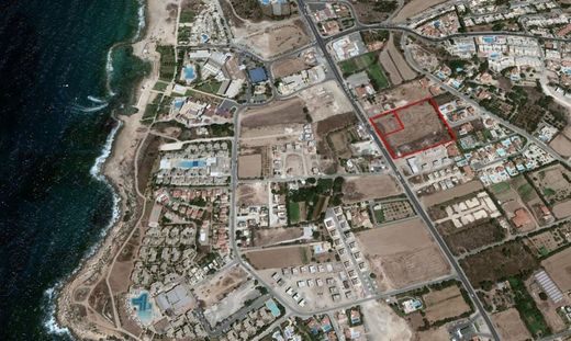 Land for sale in Chlórakas