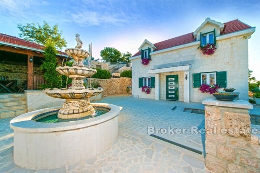 Villa in Makarska, Town of Makarska