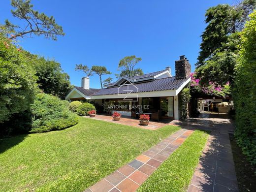 Müstakil ev Punta del Este, Punta Del Este