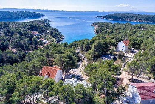 Villa in Brac, Split-Dalmatia