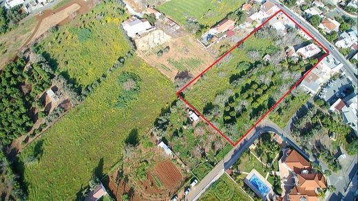 Land for sale in Zakaki