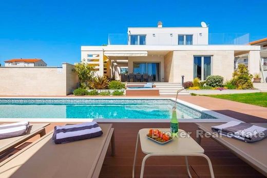 Вилла, Примоштен, Primošten