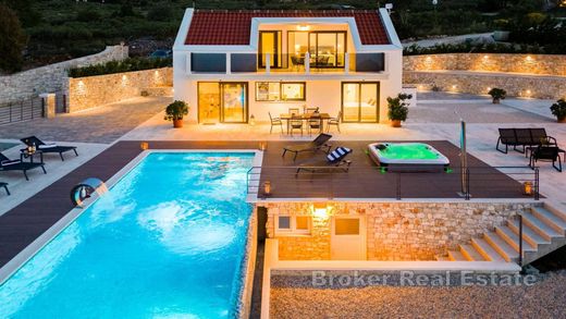 Brac, Split-Dalmatiaのヴィラ