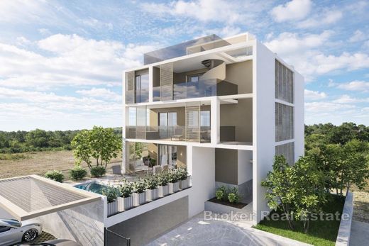 Daire Primošten, Sibenik-Knin